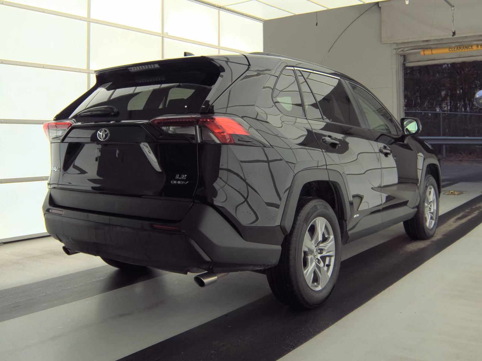 2025 Toyota RAV4 Hybrid LE AWD