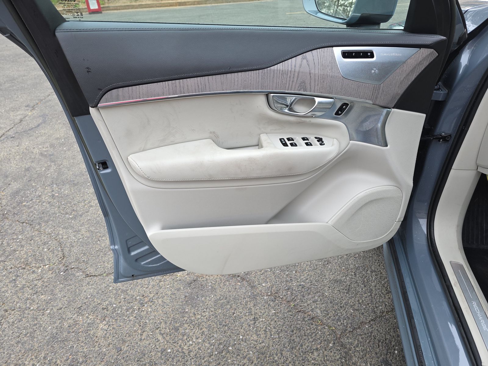 2023 Volvo XC90 Recharge T8 Ultimate AWD