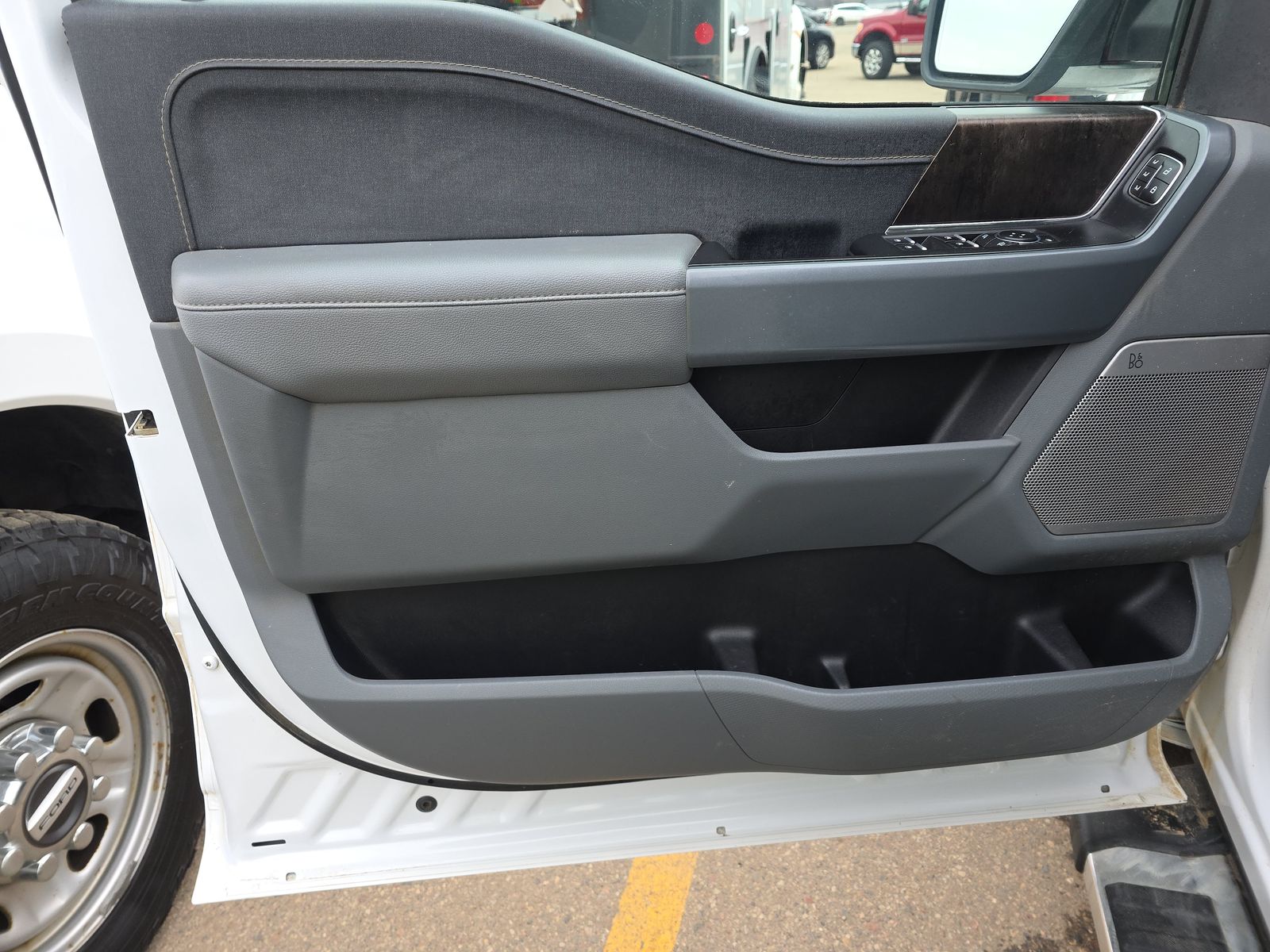 2023 Ford F-150 Lariat AWD