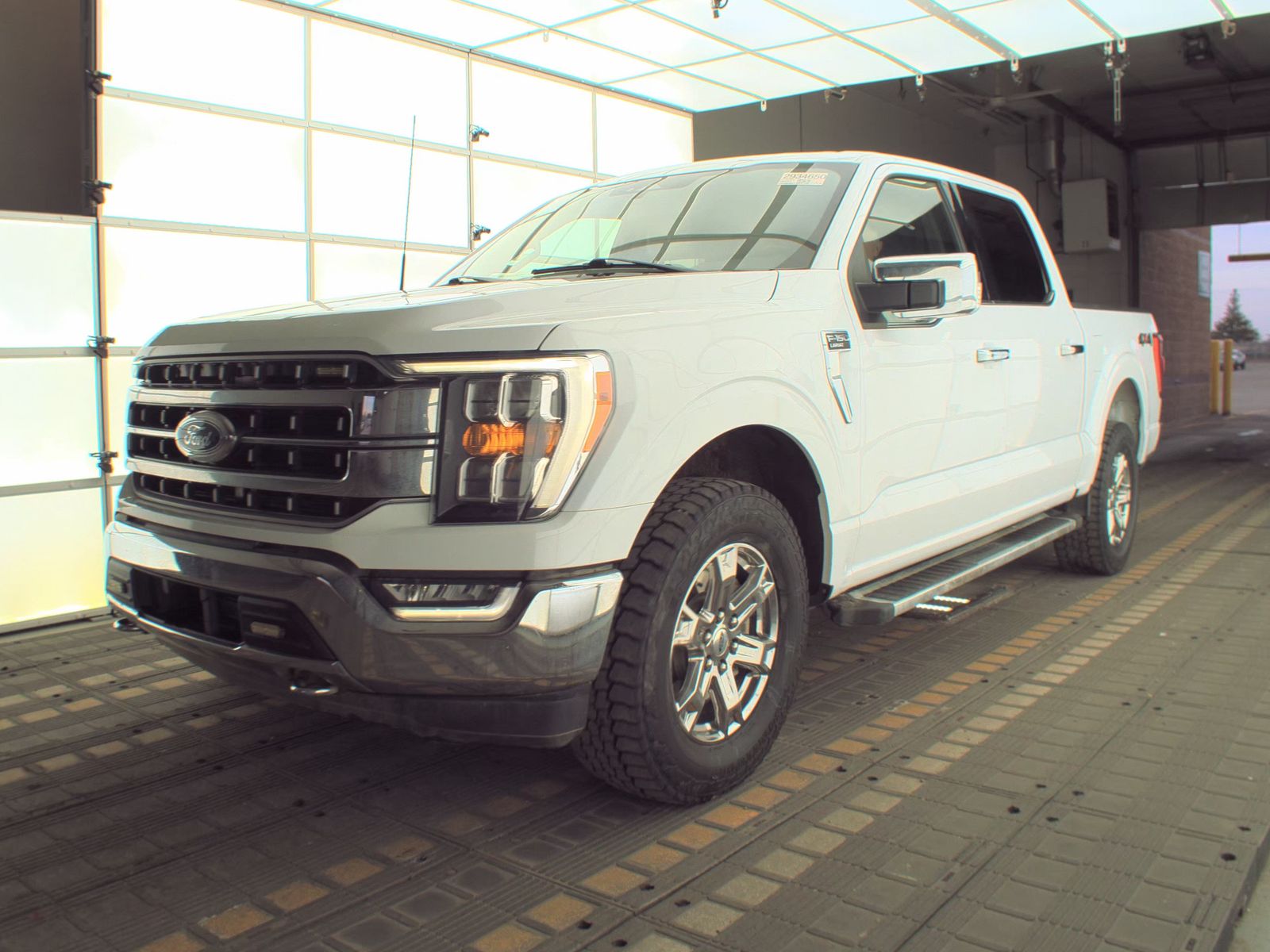 2023 Ford F-150 Lariat AWD