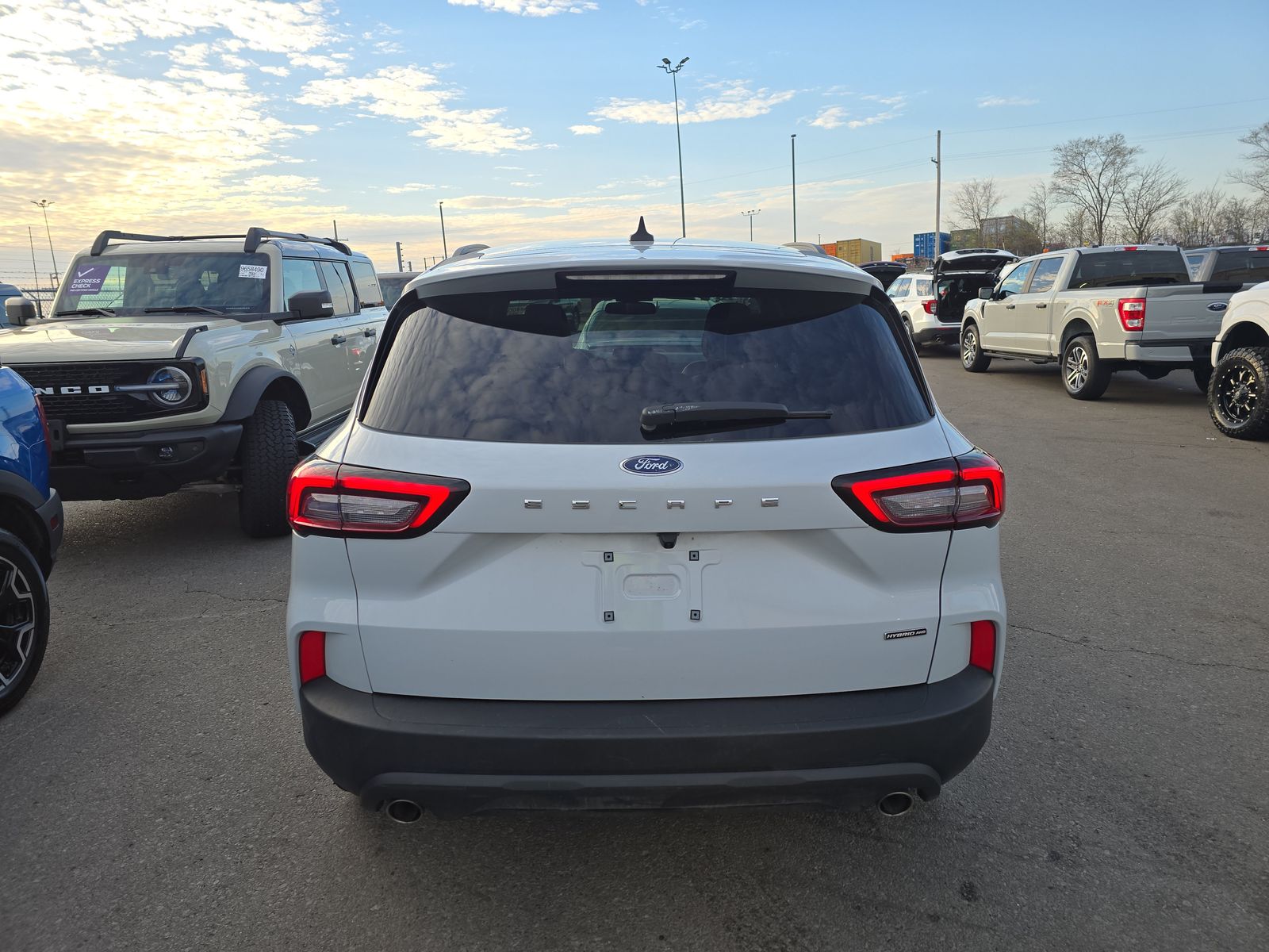 2025 Ford Escape Hybrid ST-Line Elite AWD