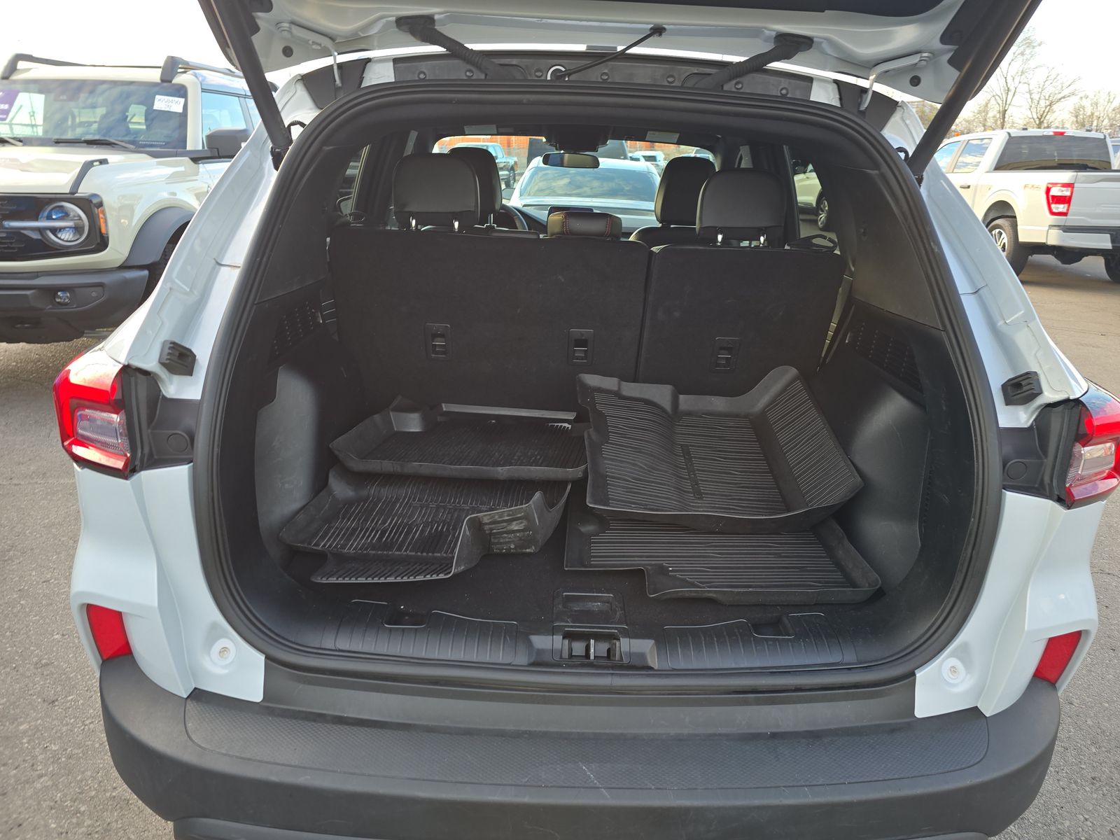 2025 Ford Escape Hybrid ST-Line Elite AWD