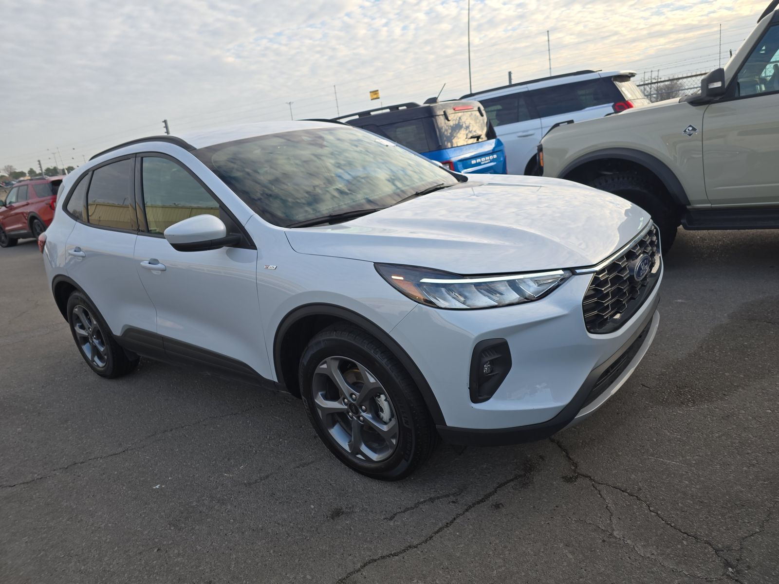 2025 Ford Escape Hybrid ST-Line Elite AWD