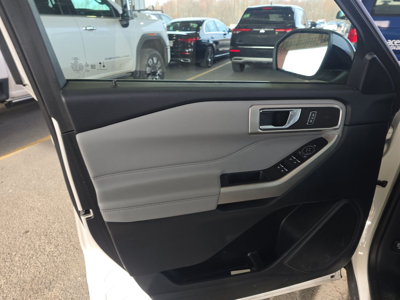 2022 Ford Explorer XLT AWD