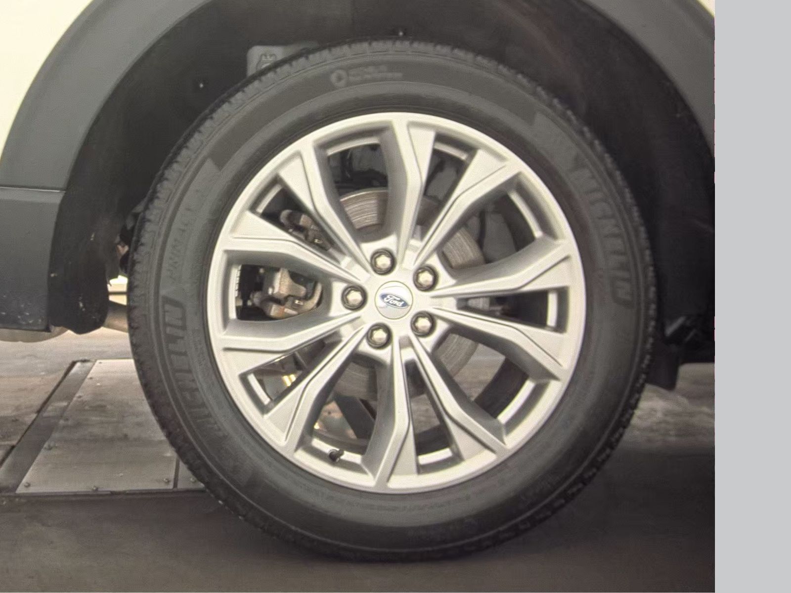 2023 Ford Explorer Limited AWD