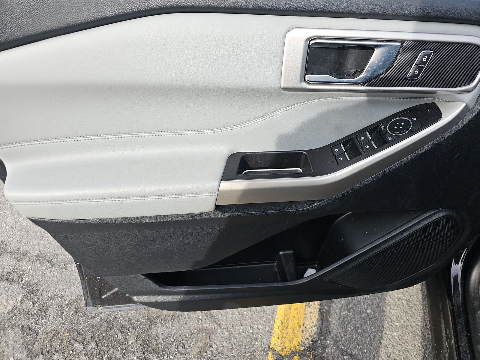 2022 Ford Explorer XLT AWD