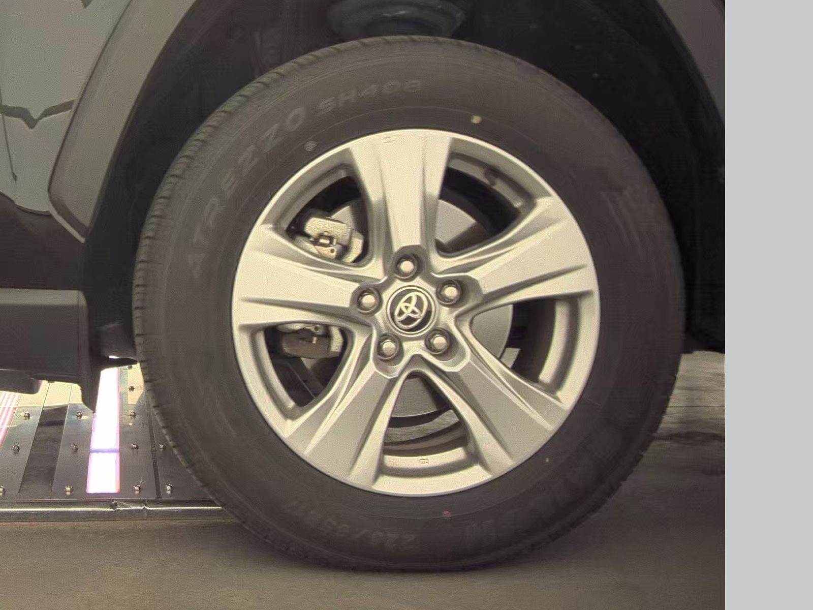 2024 Toyota RAV4 XLE FWD