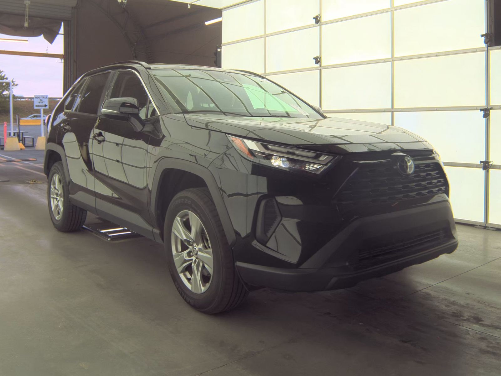 2024 Toyota RAV4 XLE FWD