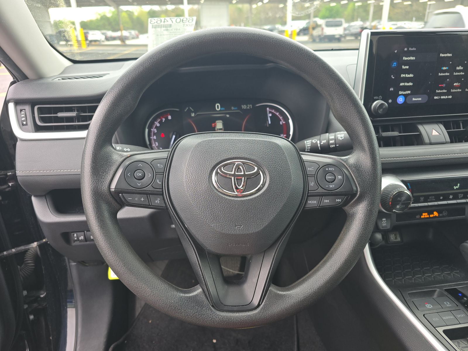 2024 Toyota RAV4 XLE FWD