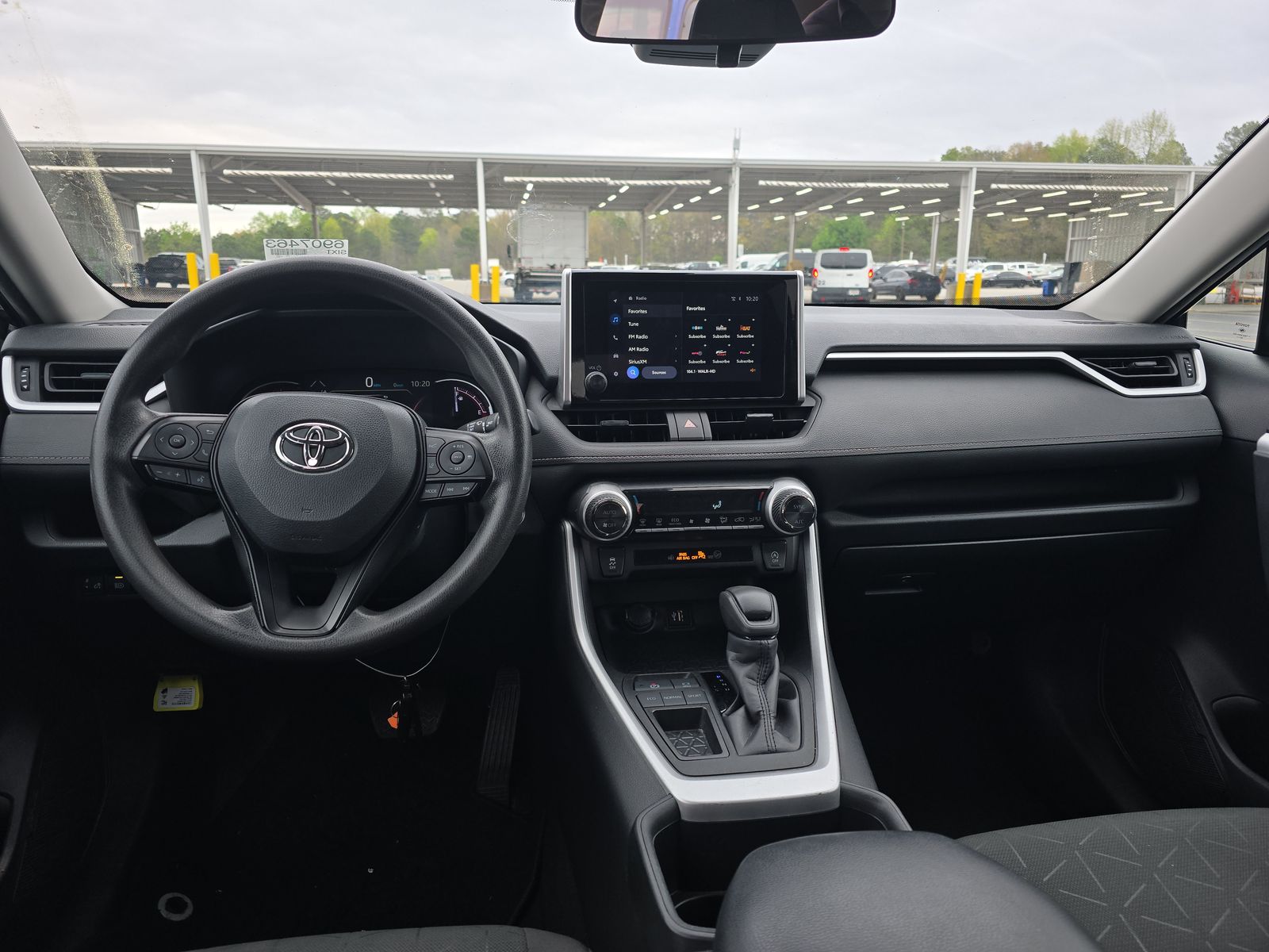 2024 Toyota RAV4 XLE FWD