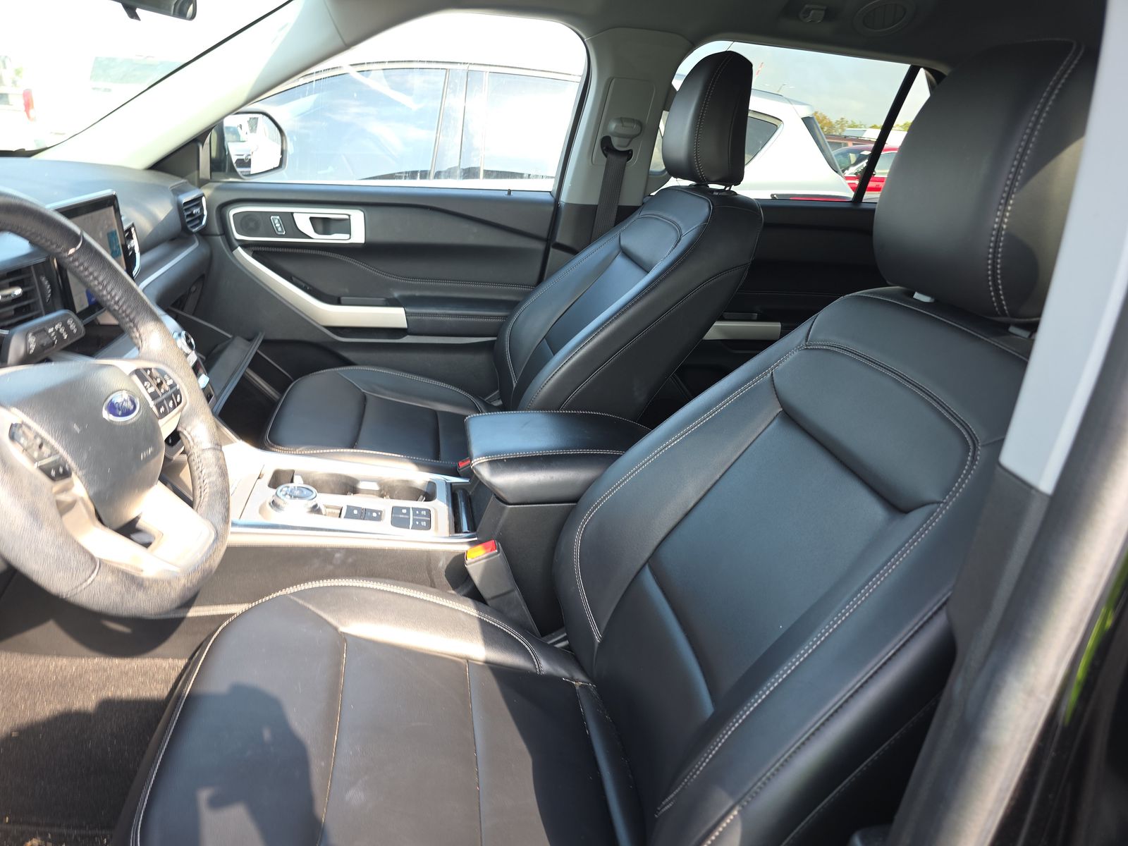 2023 Ford Explorer XLT FWD