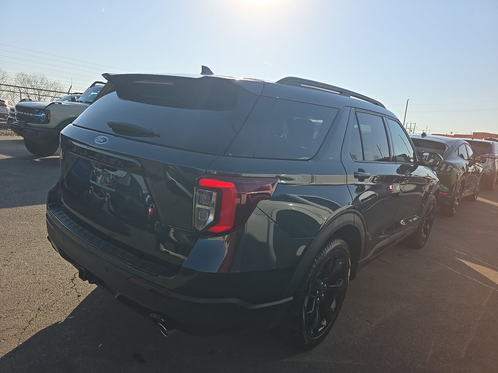 2023 Ford Explorer ST-Line RWD