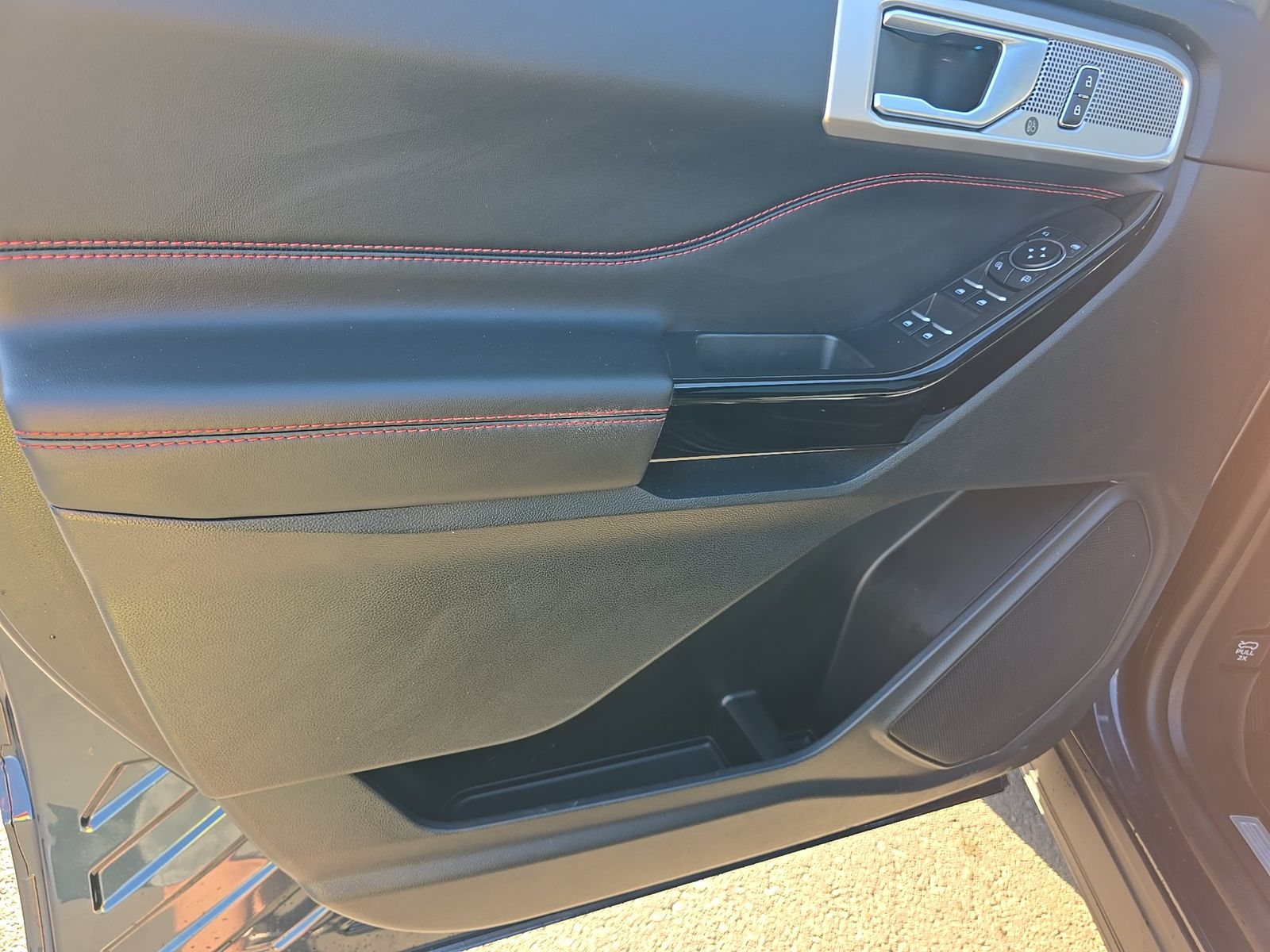 2023 Ford Explorer ST-Line RWD