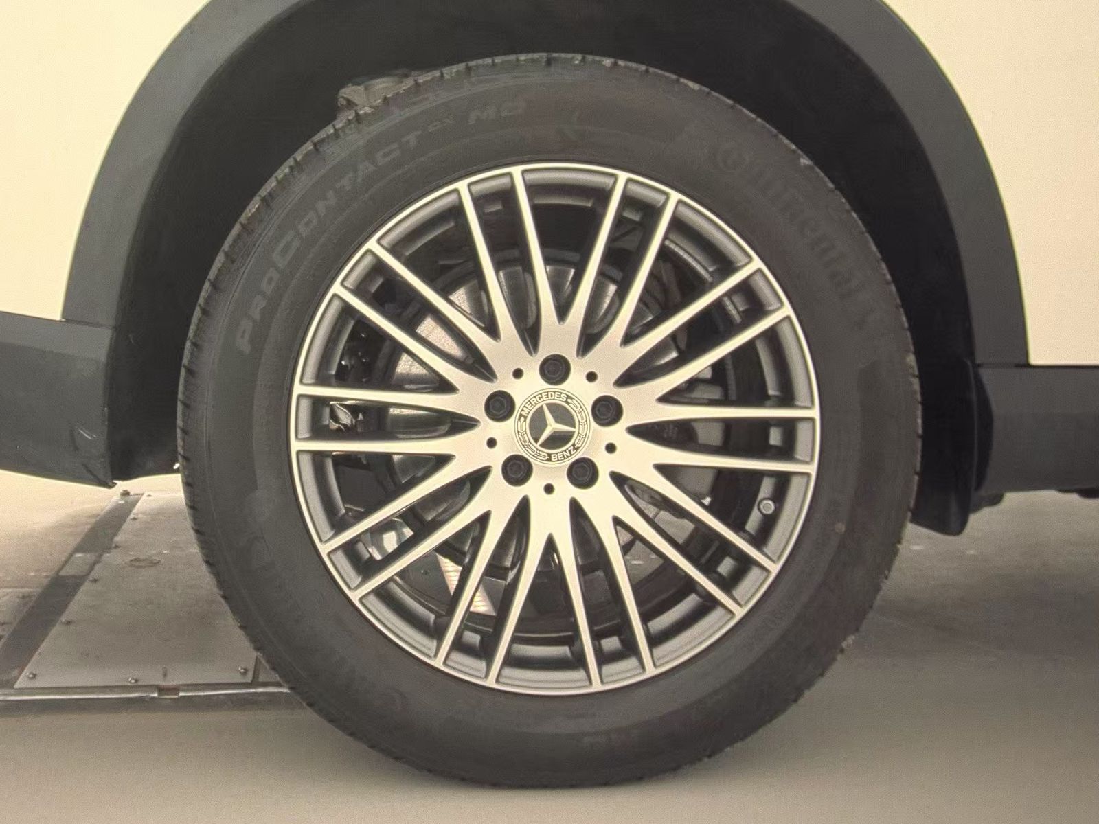 2025 Mercedes-Benz GLC GLC 300 AWD