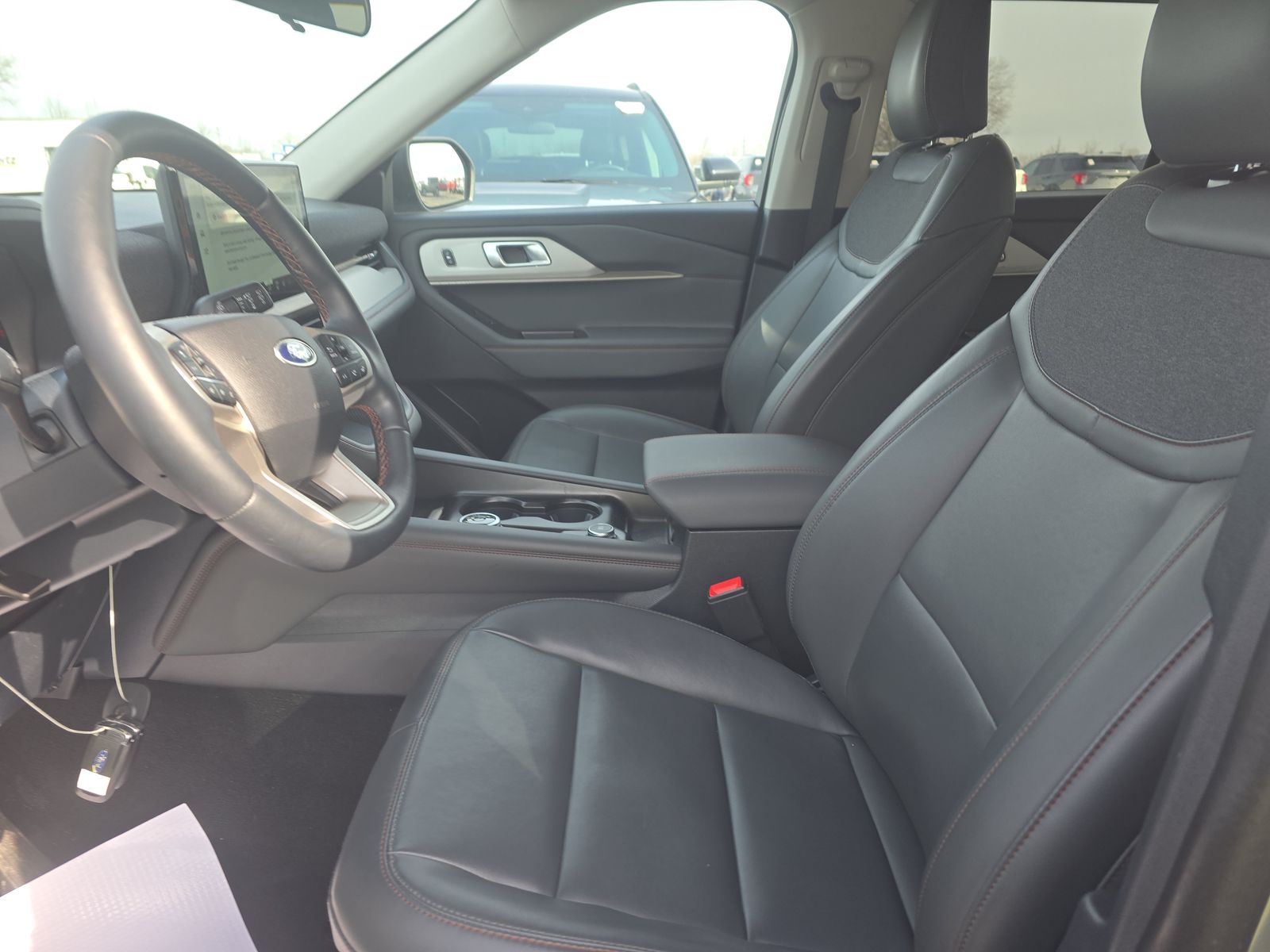 2025 Ford Explorer Active RWD