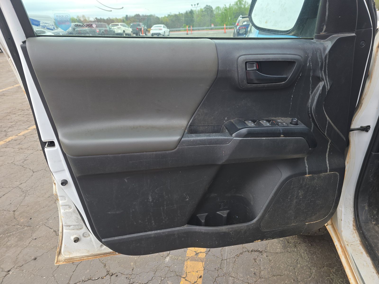 2023 Toyota Tacoma SR AWD