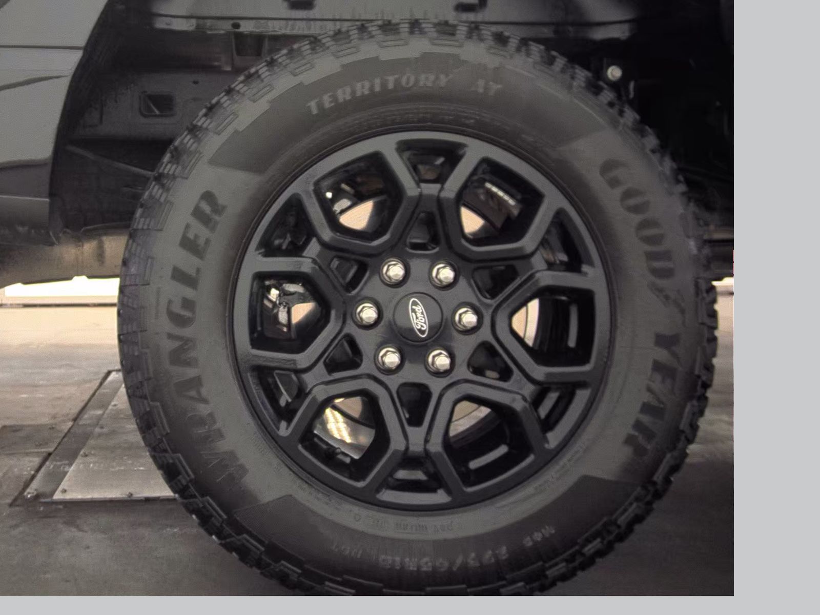 2025 Ford F-150 XLT AWD