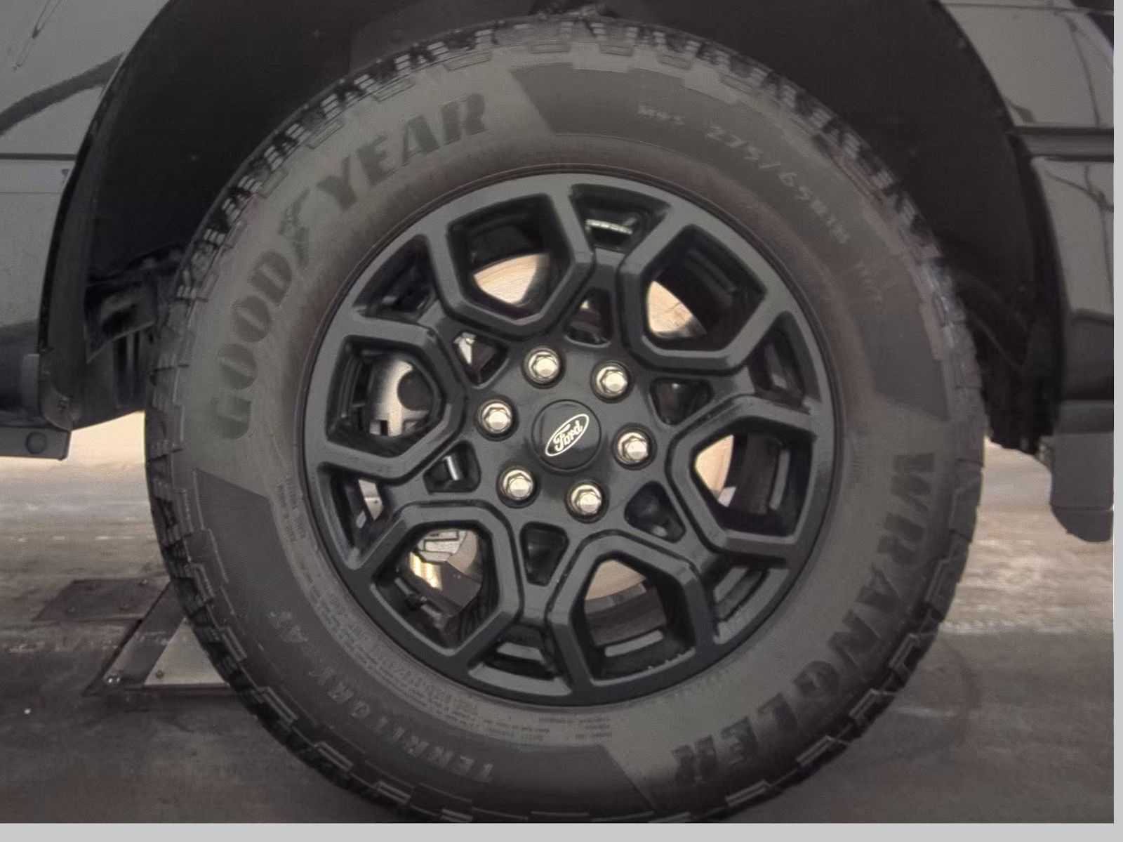 2025 Ford F-150 XLT AWD