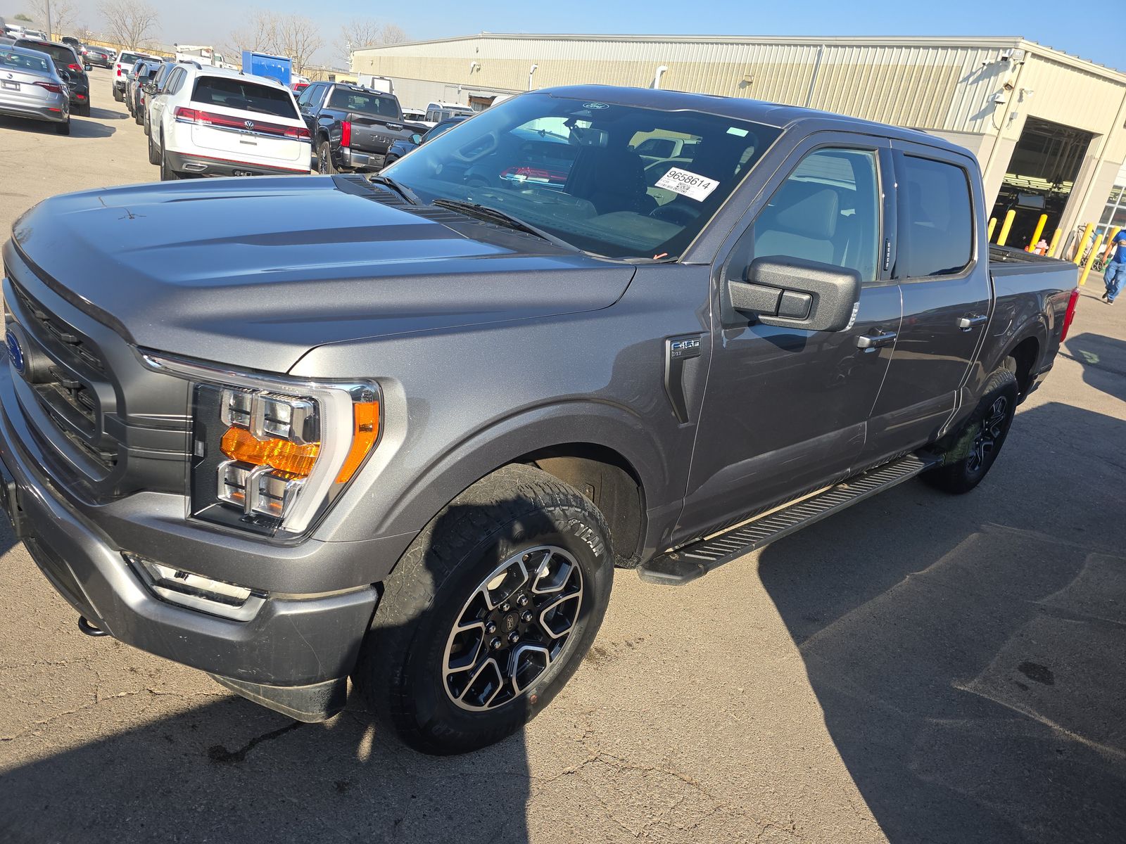 2022 Ford F-150 XLT AWD