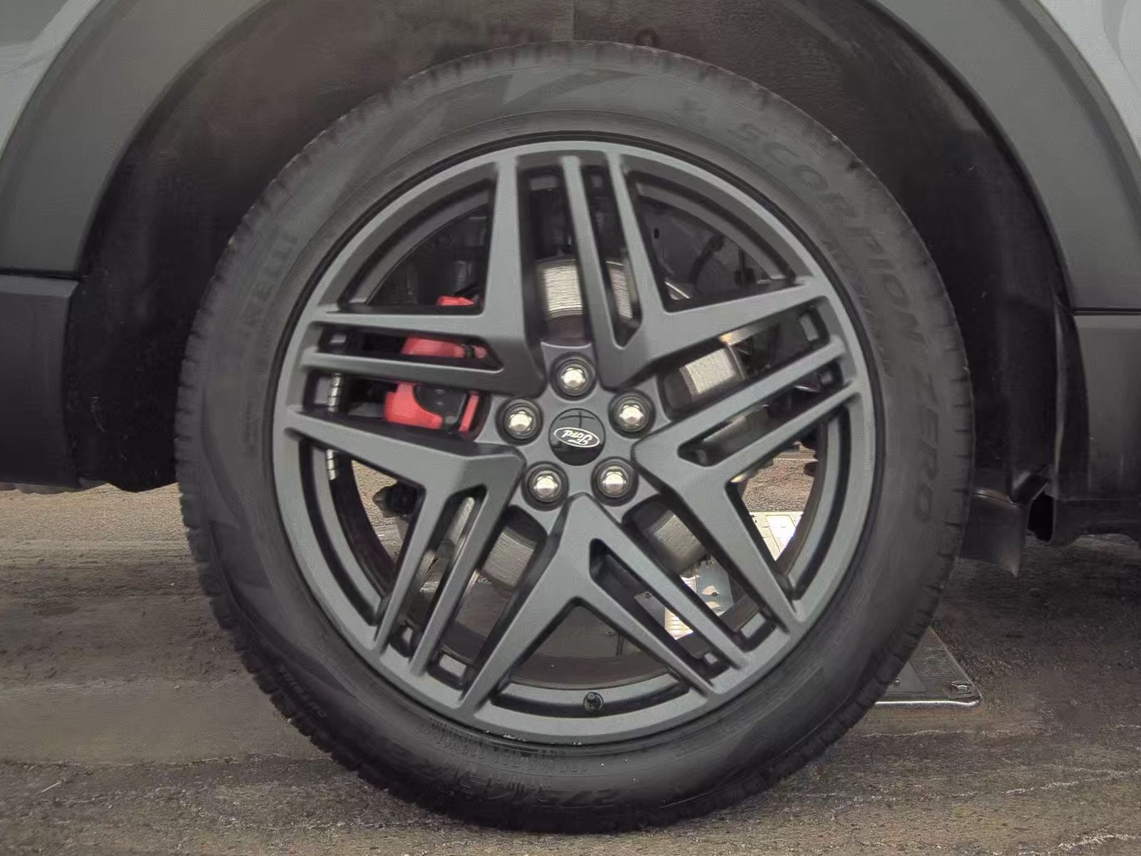 2025 Ford Explorer ST-Line AWD