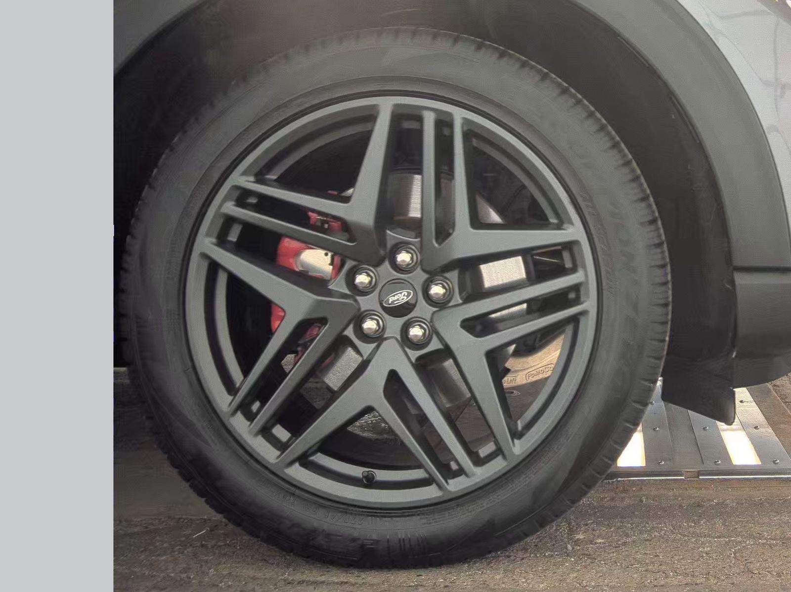 2025 Ford Explorer ST-Line AWD