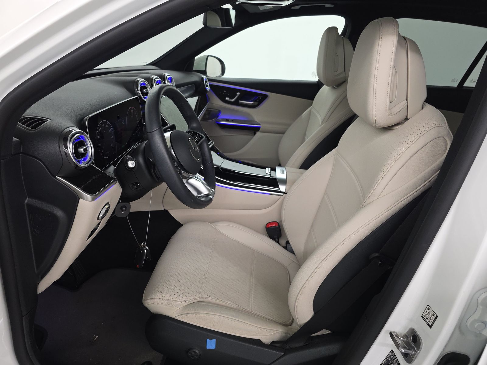 MERCEDES-BENZ GLC - 8