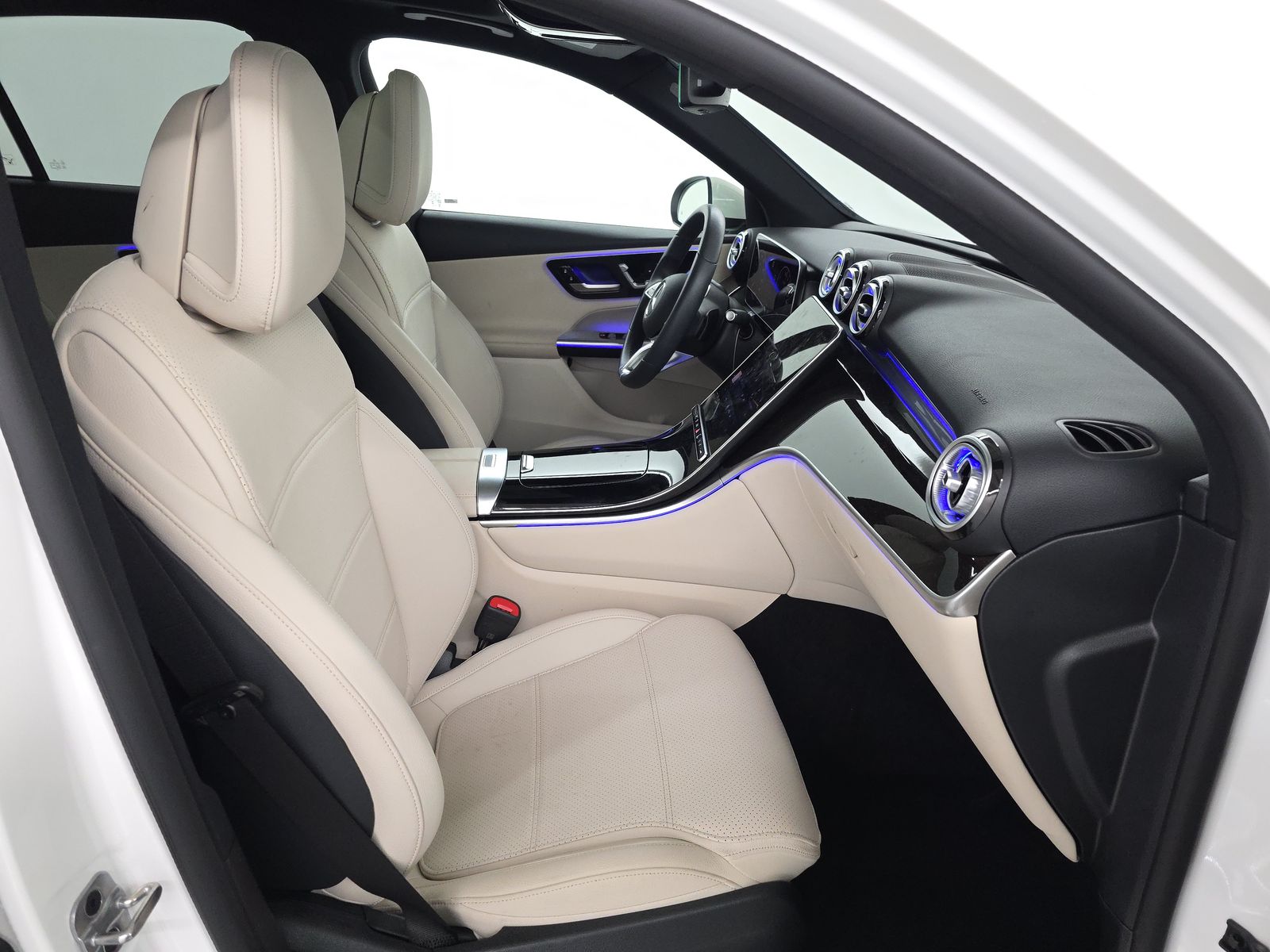 MERCEDES-BENZ GLC - 9