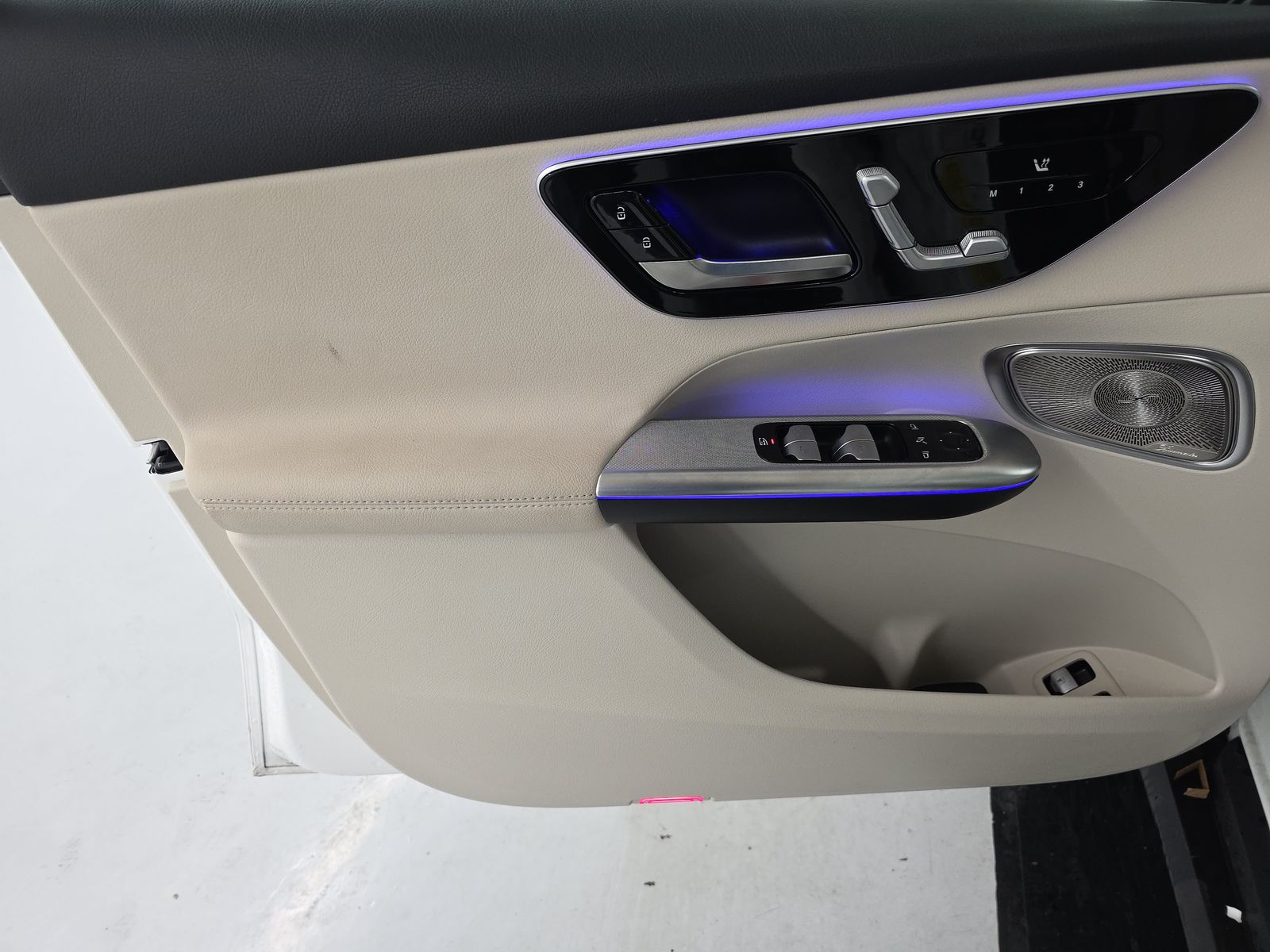 MERCEDES-BENZ GLC - 10