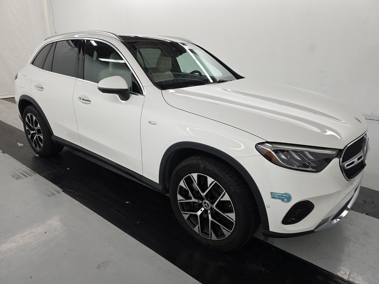 MERCEDES-BENZ GLC - 4