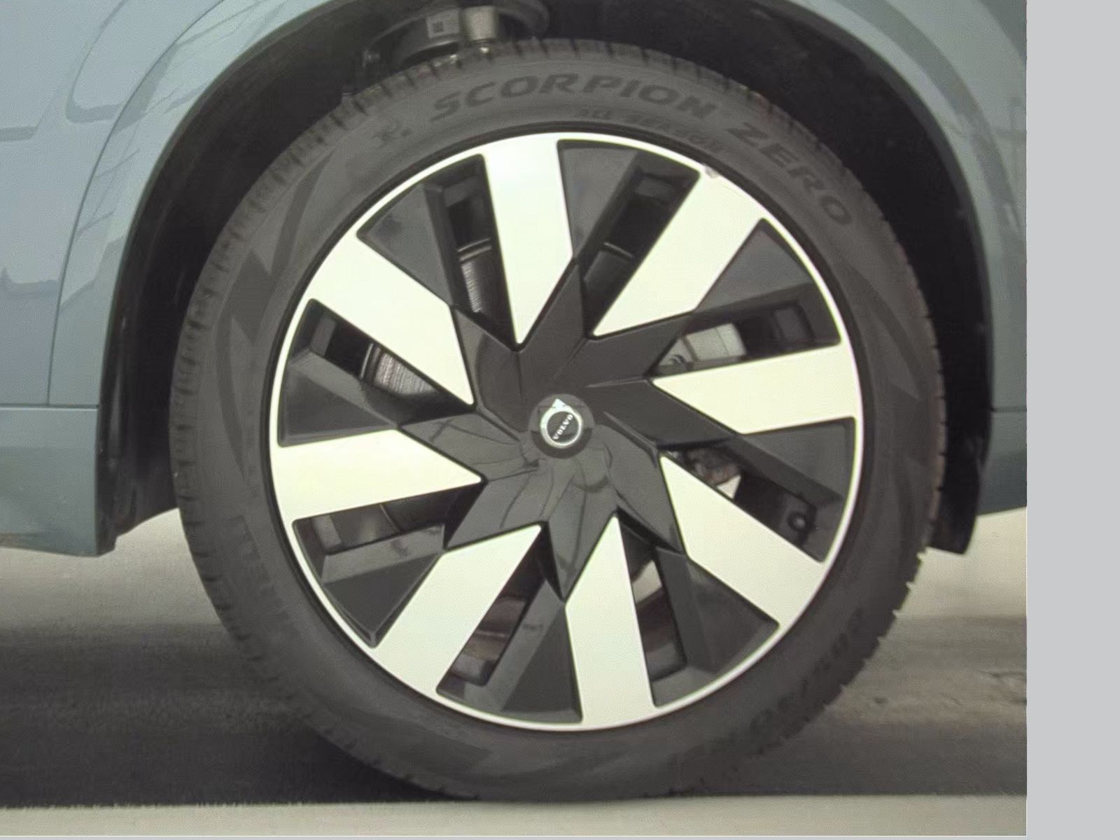 2023 Volvo XC90 Recharge T8 Ultimate AWD