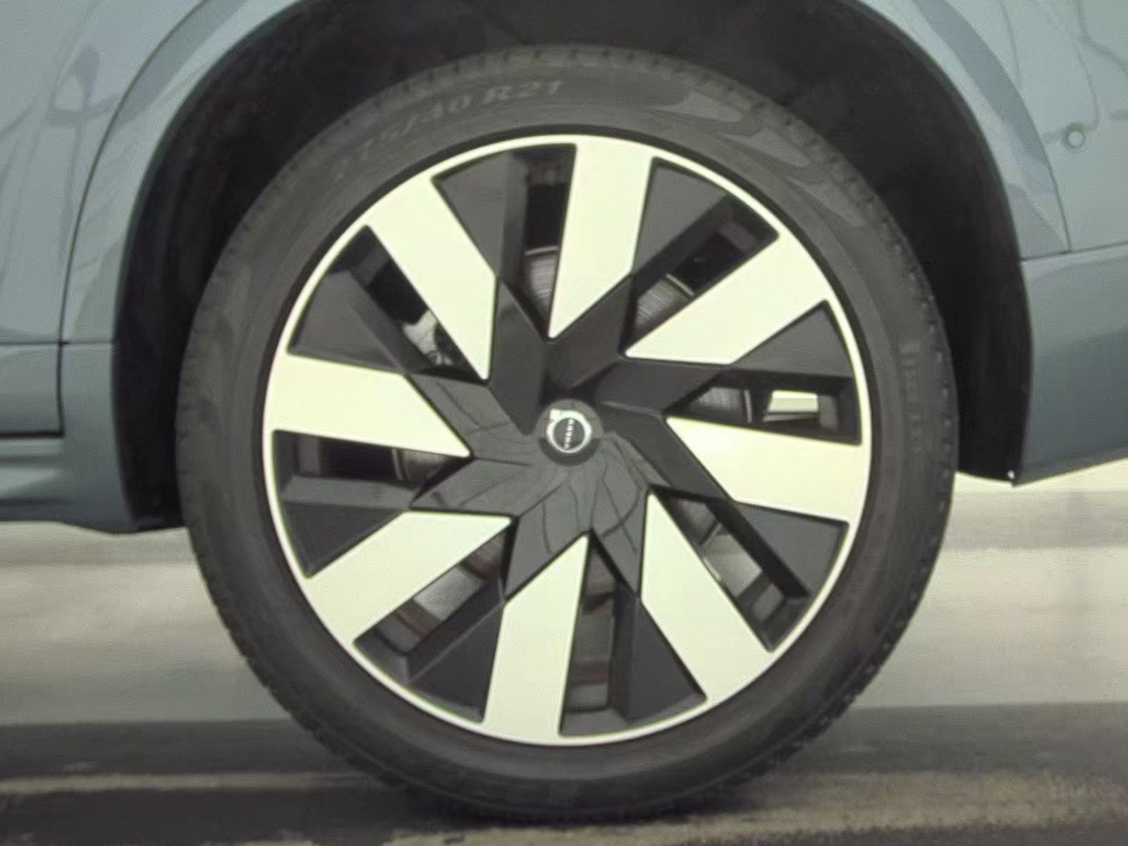 2023 Volvo XC90 Recharge T8 Ultimate AWD