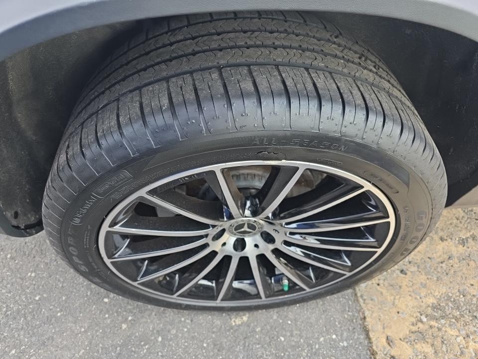 2021 Mercedes-Benz GLC GLC 300 AWD