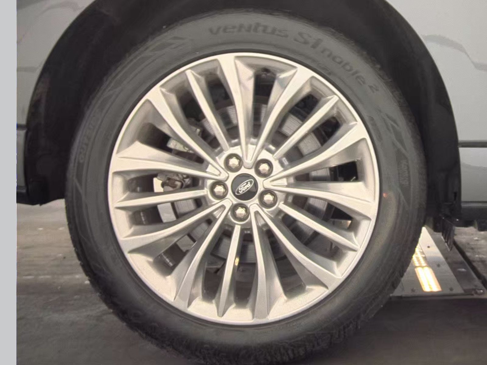 2022 Ford Edge Titanium AWD