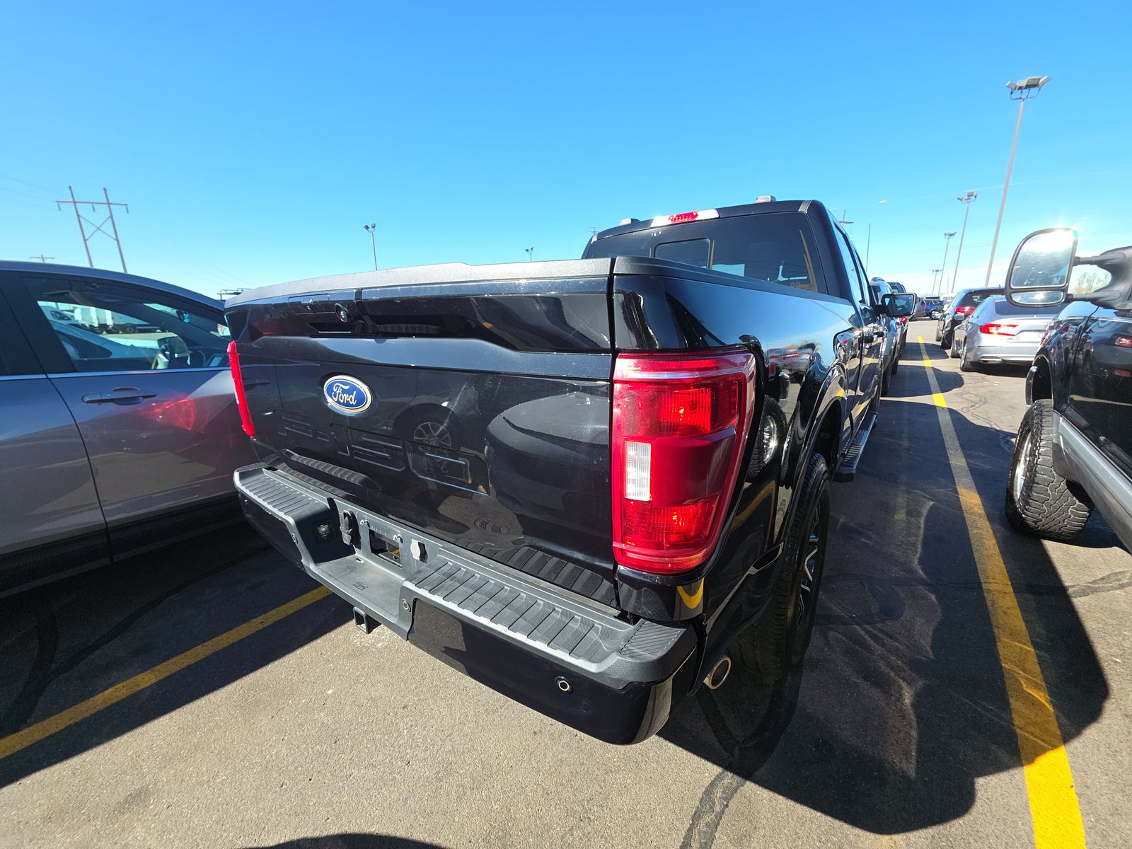 2023 Ford F-150 XLT AWD