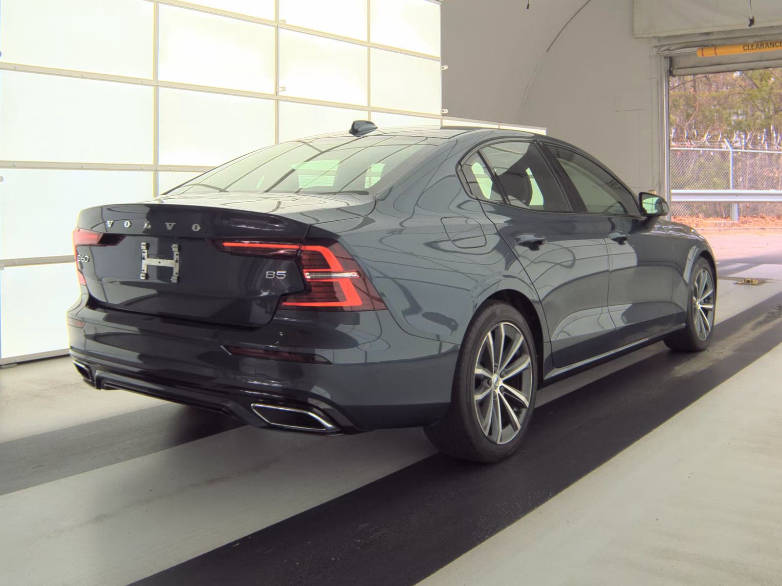 2022 Volvo S60 B5 Inscription FWD