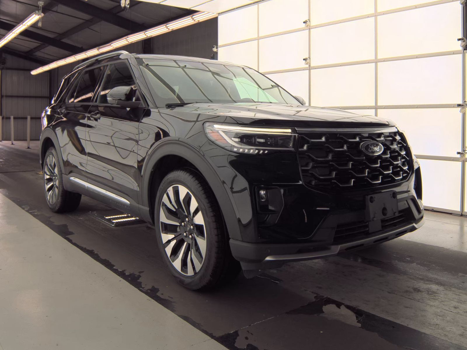 2025 Ford Explorer Platinum AWD