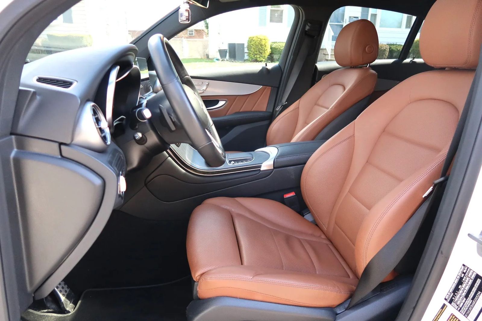 2021 Mercedes-Benz GLC GLC 300 AWD