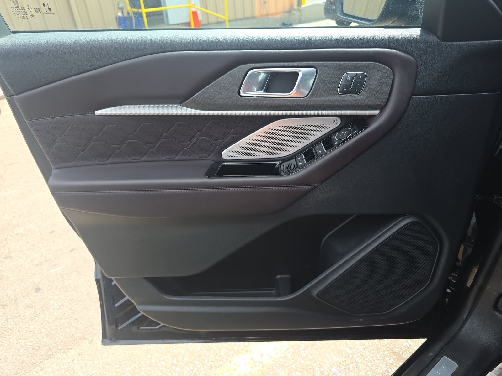 2025 Ford Explorer Platinum AWD