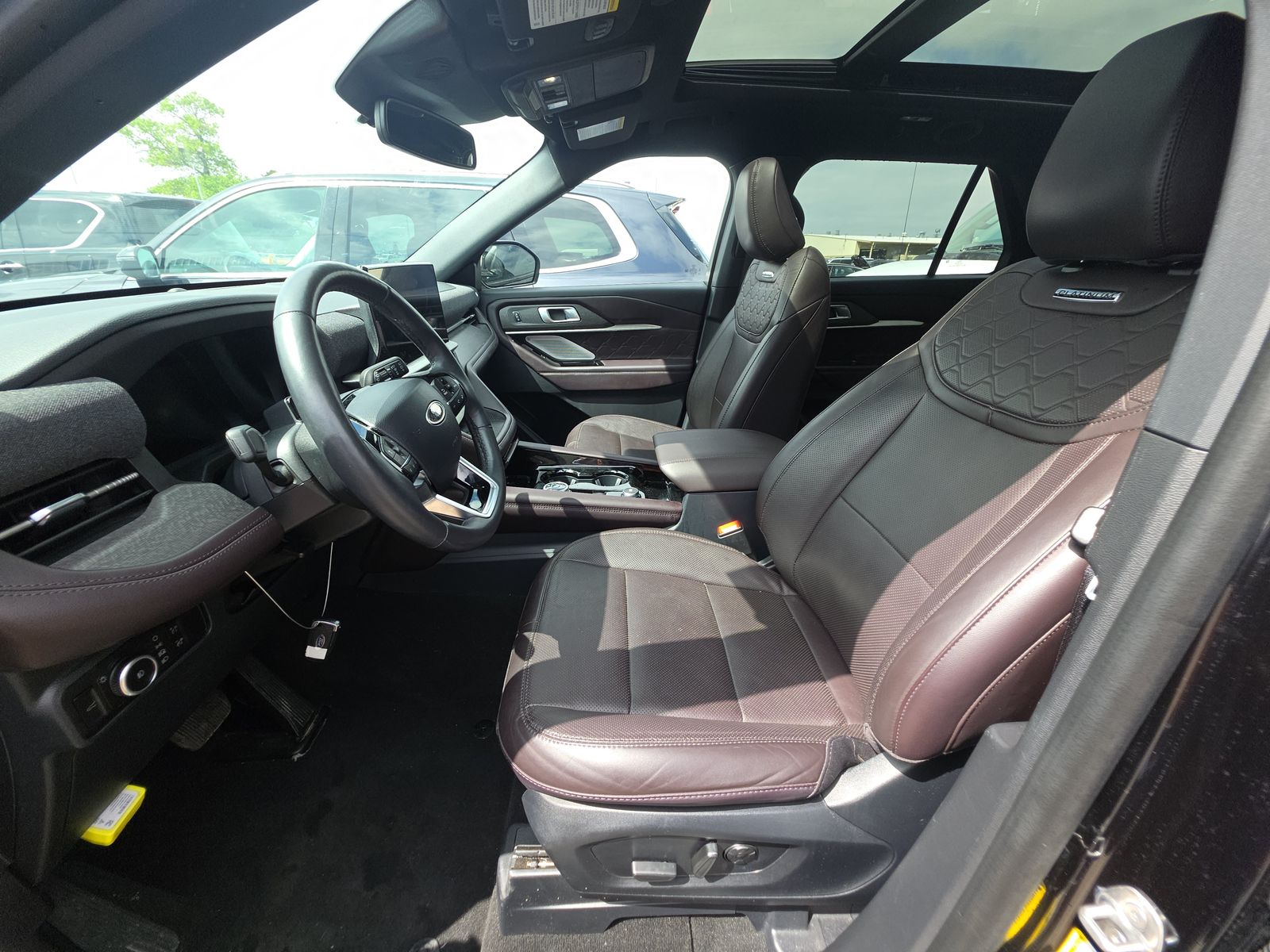 2025 Ford Explorer Platinum AWD