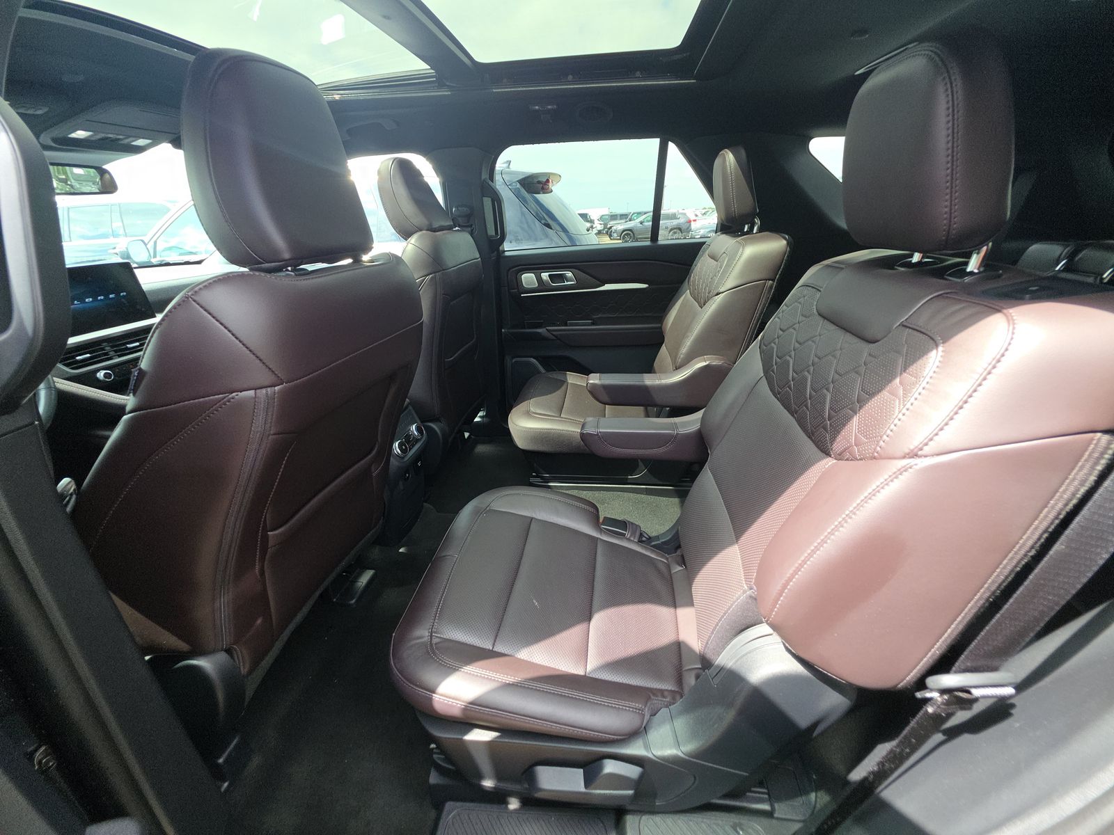 2025 Ford Explorer Platinum AWD