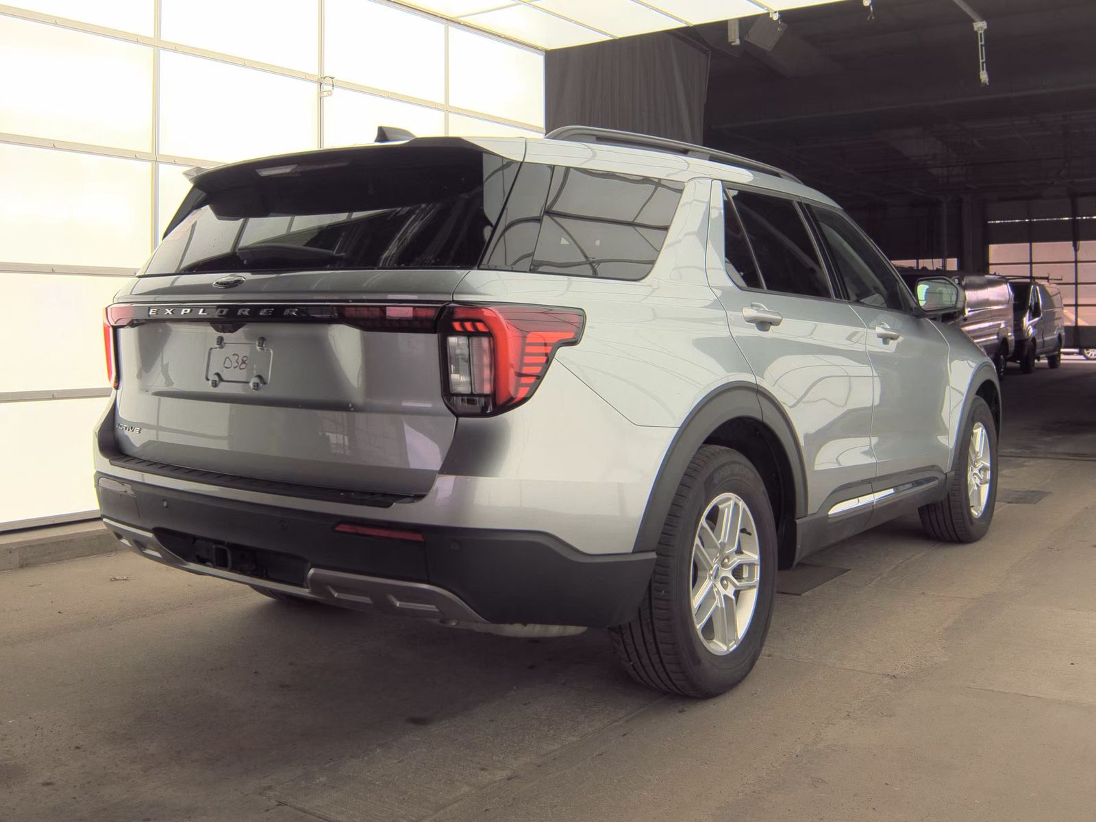 2025 Ford Explorer Active RWD
