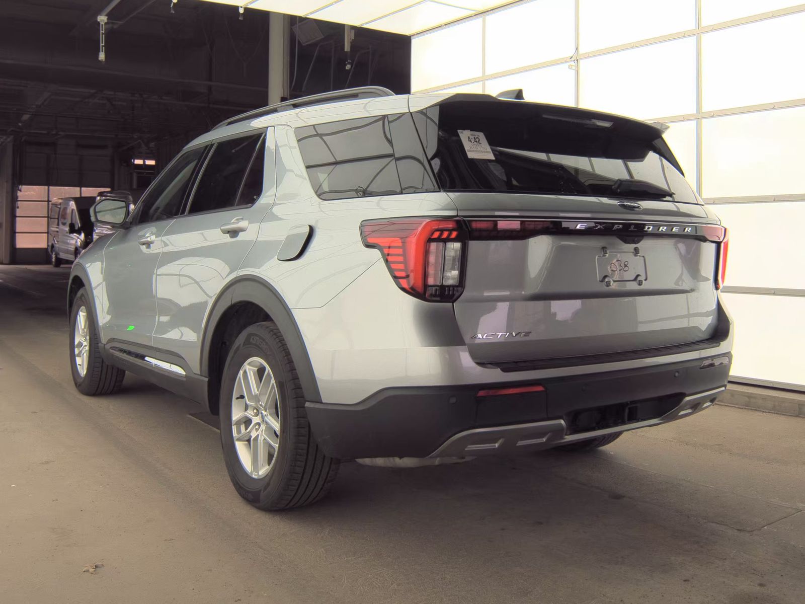 2025 Ford Explorer Active RWD