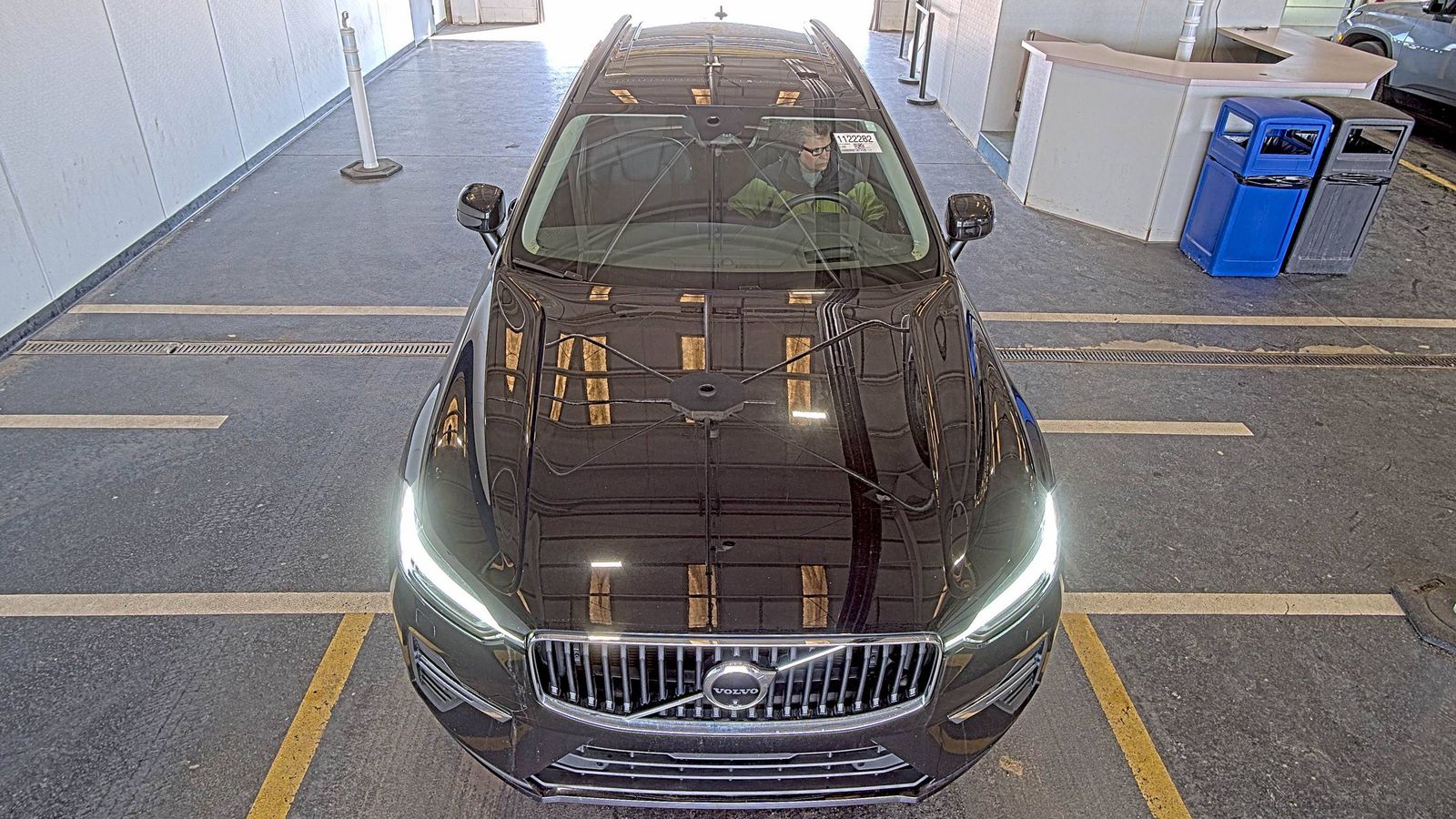 2022 Volvo XC60 B5 Momentum AWD