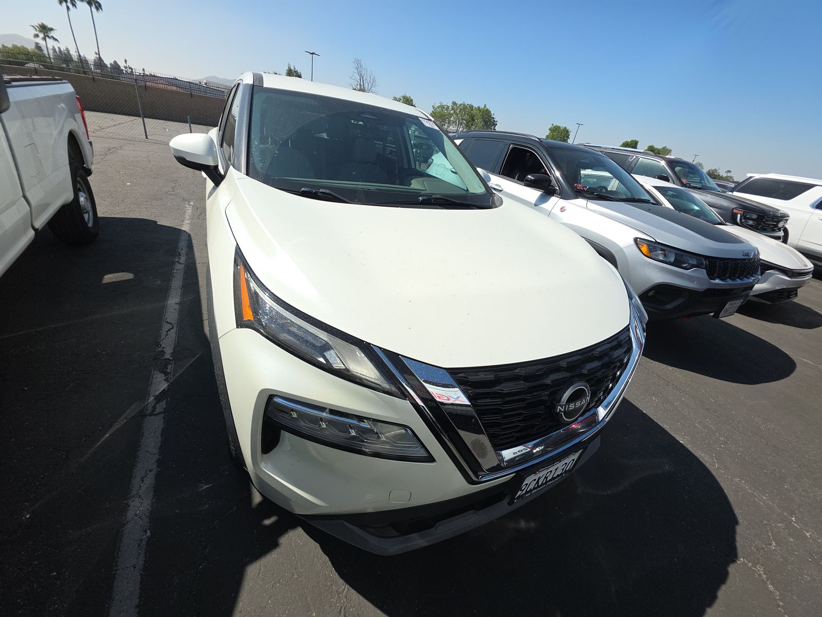 2022 Nissan Rogue SV FWD