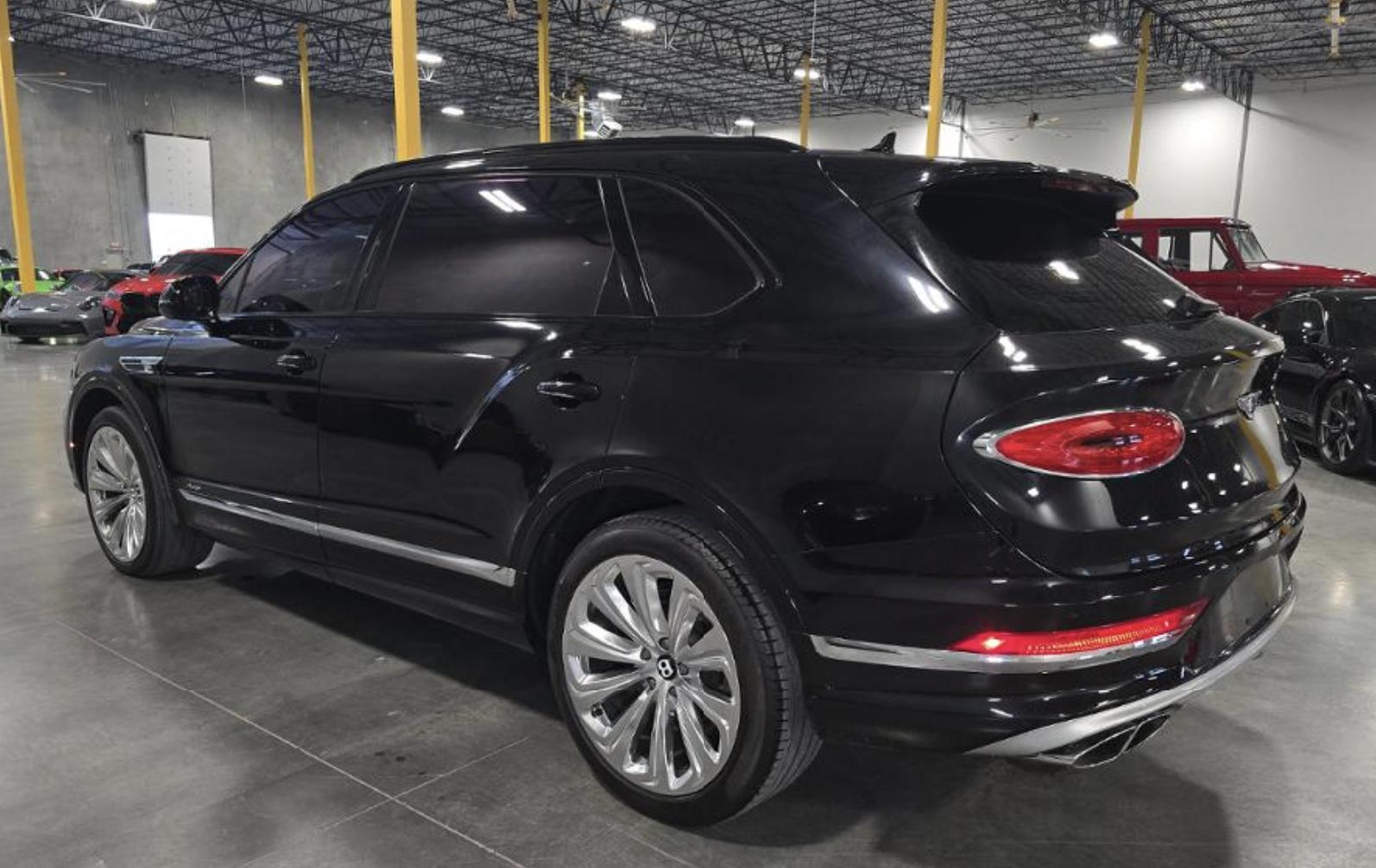 2023 Bentley Bentayga EWB Azure AWD