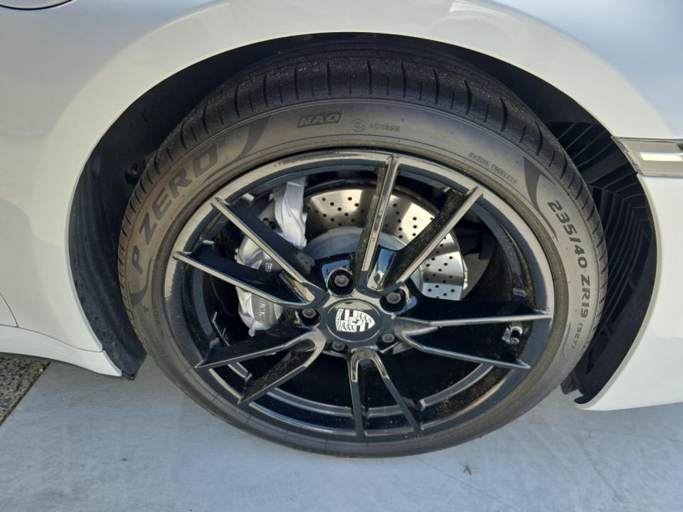 2020 Porsche 911 Carrera RWD