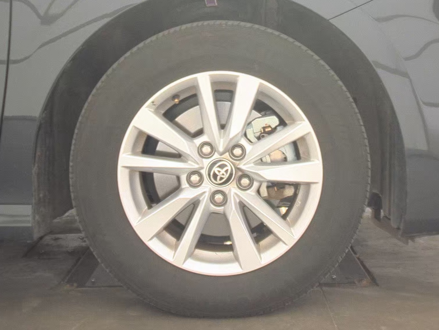 2025 Toyota Camry LE AWD