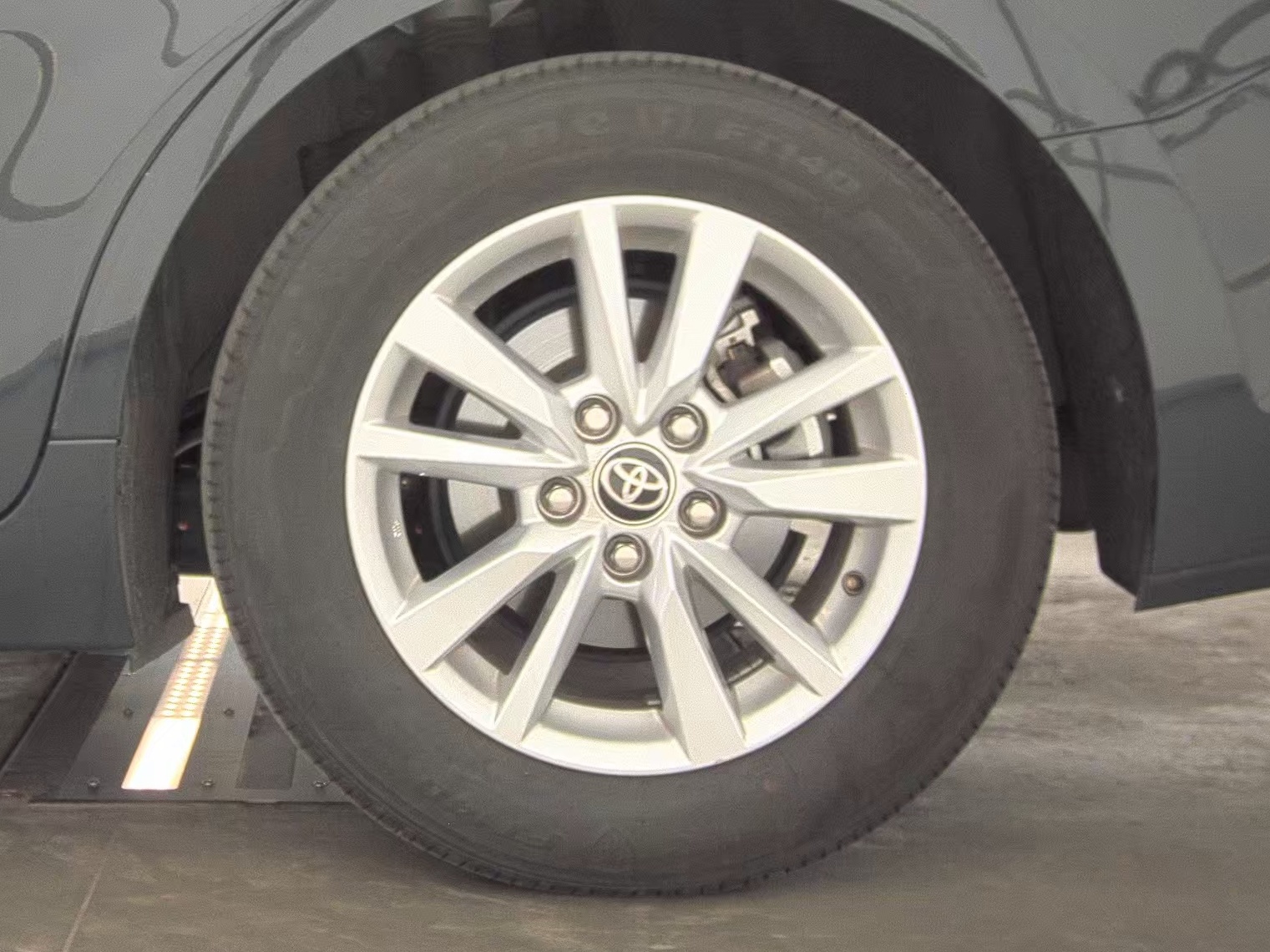 2025 Toyota Camry LE AWD