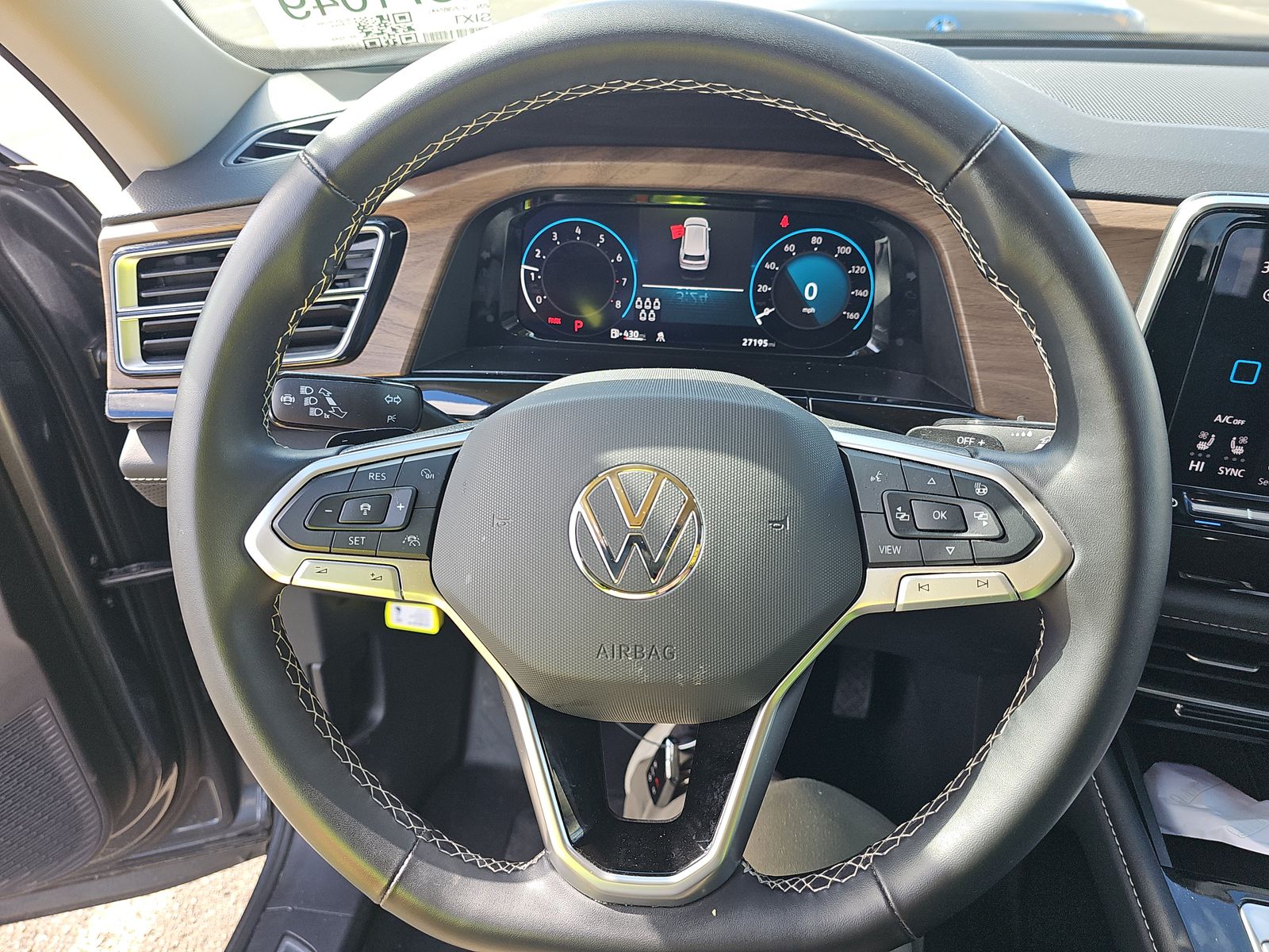 2025 Volkswagen Atlas 2.0T SE FWD