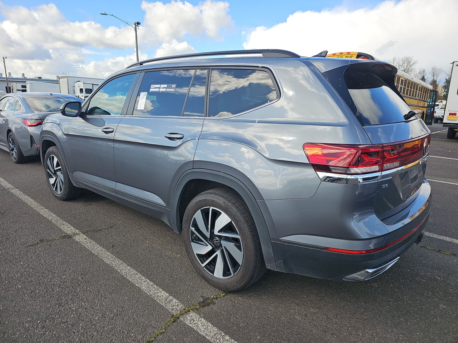 2025 Volkswagen Atlas 2.0T SE FWD